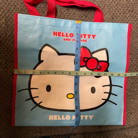 Hello Kitty tote - Picture 4 of 6